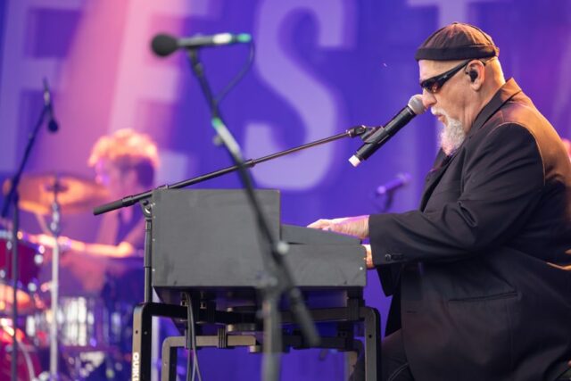 Concert Charlélie Couture à Festicolor 2025 @ Forumsdesphotos