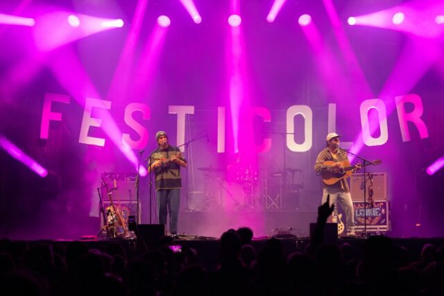Concert Léonie à Festicolor 2025 @ Forumsdesphotos